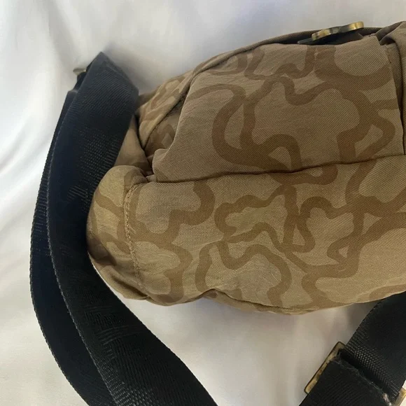 Stylish Tan Tous Crossbody Bag - Picture 4 of 9